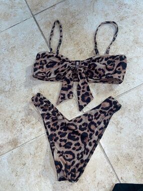 Frankies Bikinis size S Bikini set